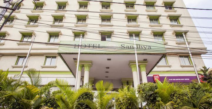 Sandhya Hotel Haïdarabad Extérieur photo